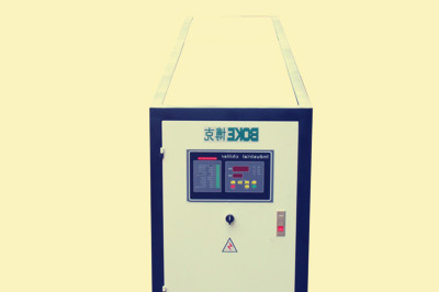 博克冷卻工業(yè)冷水機組聯系電話